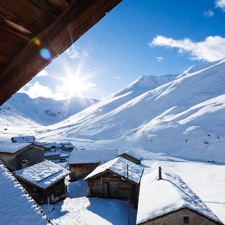 Отель Gasthaus Alpenrose Juf Экстерьер фото