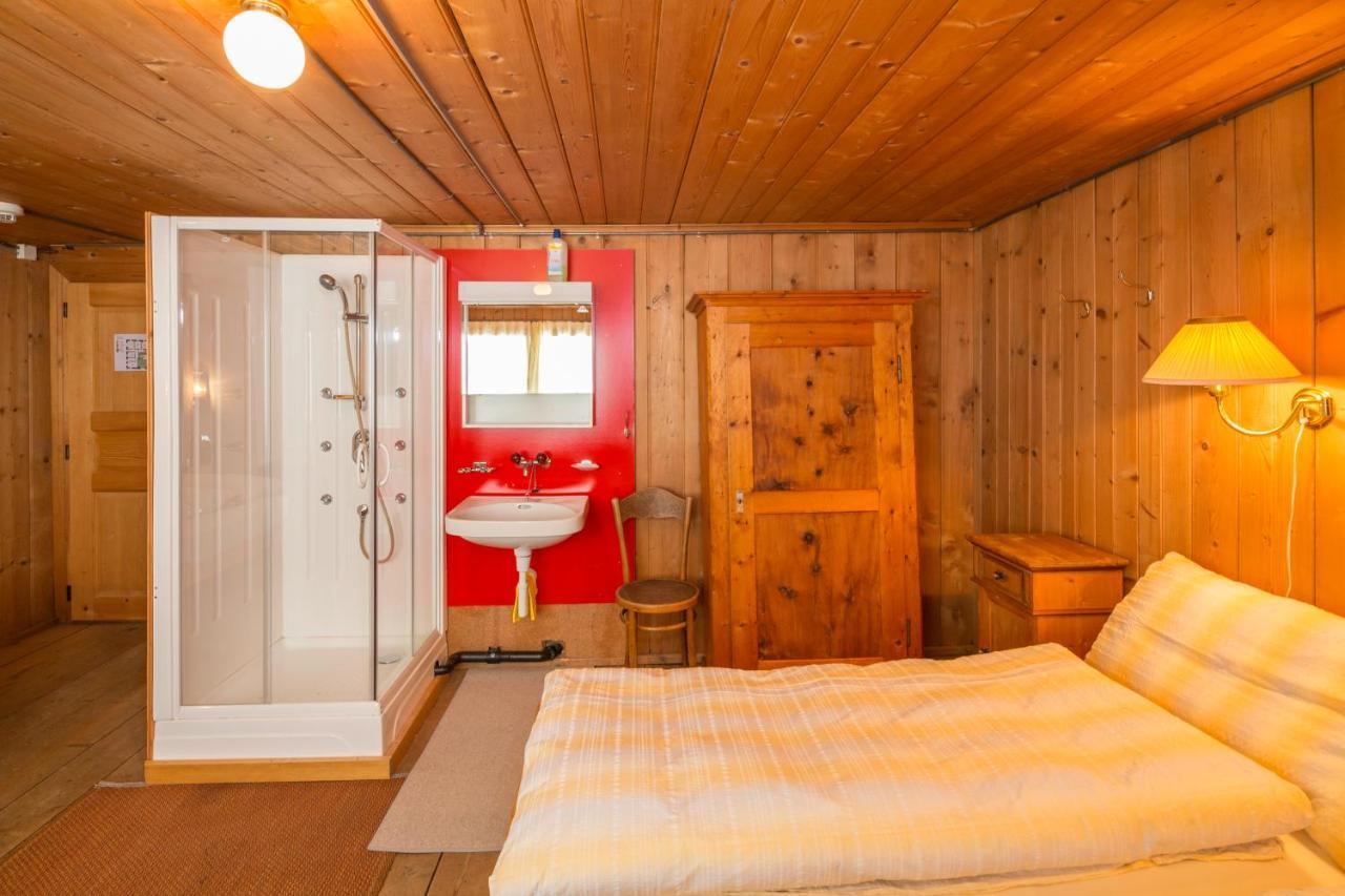 Отель Gasthaus Alpenrose Juf Экстерьер фото