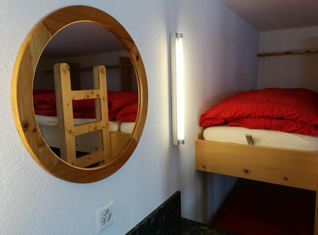 Отель Gasthaus Alpenrose Juf Экстерьер фото