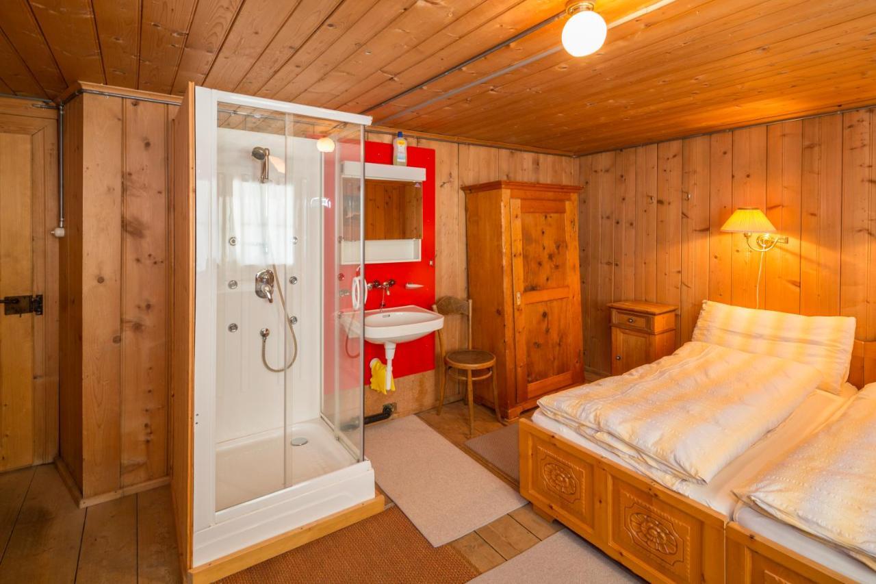 Отель Gasthaus Alpenrose Juf Экстерьер фото