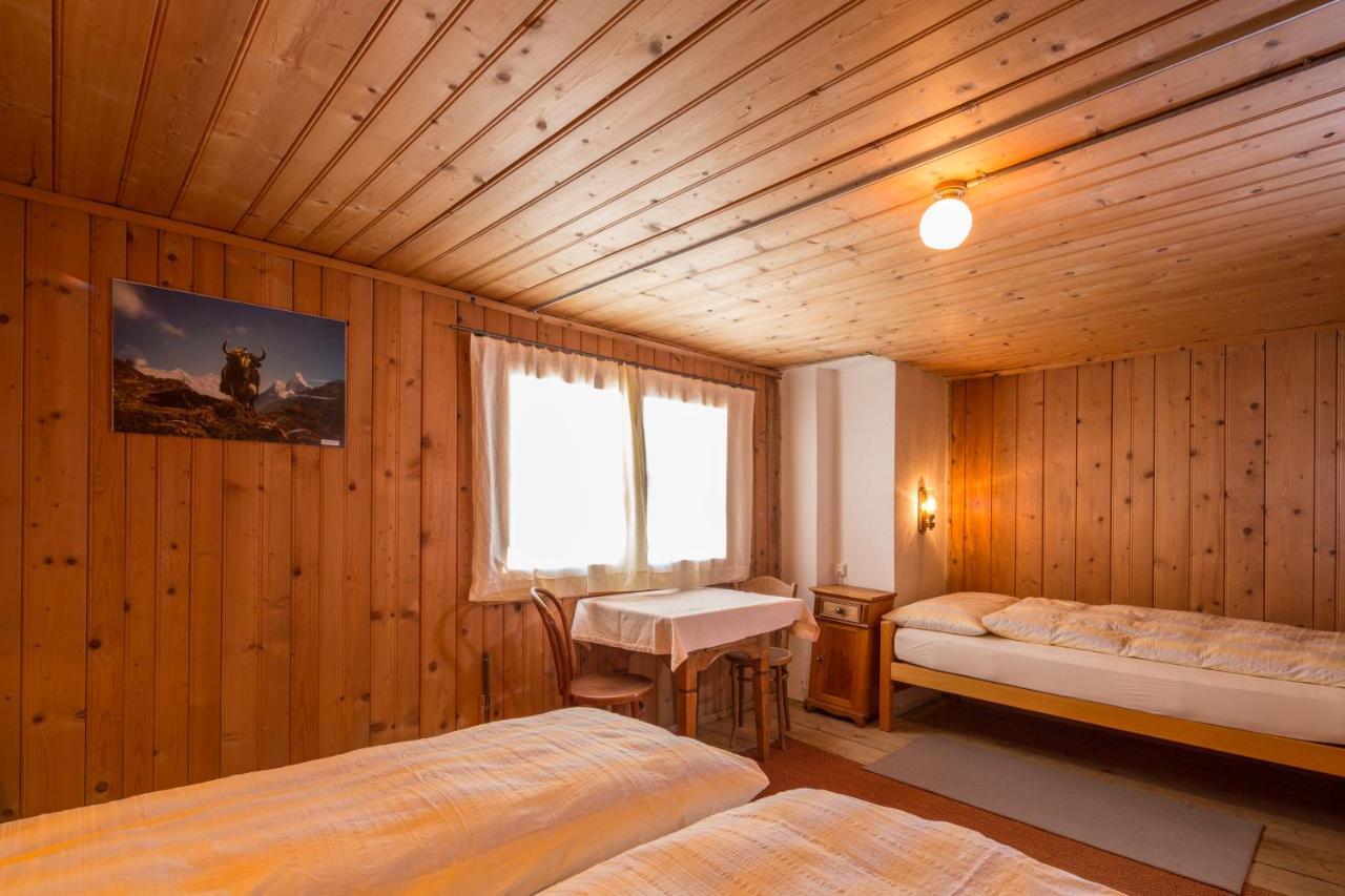 Отель Gasthaus Alpenrose Juf Экстерьер фото